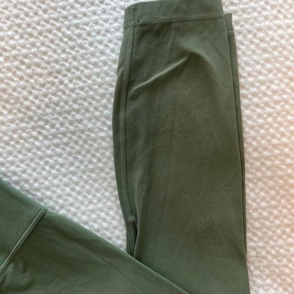 lululemon Align Leggings Size 6 High-Rise Crop 23" - Picture 4 of 8